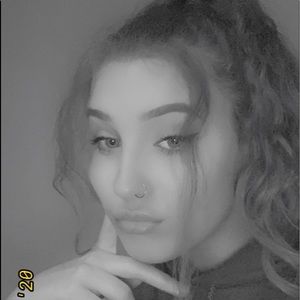 Meet your Posher, Jocelyn